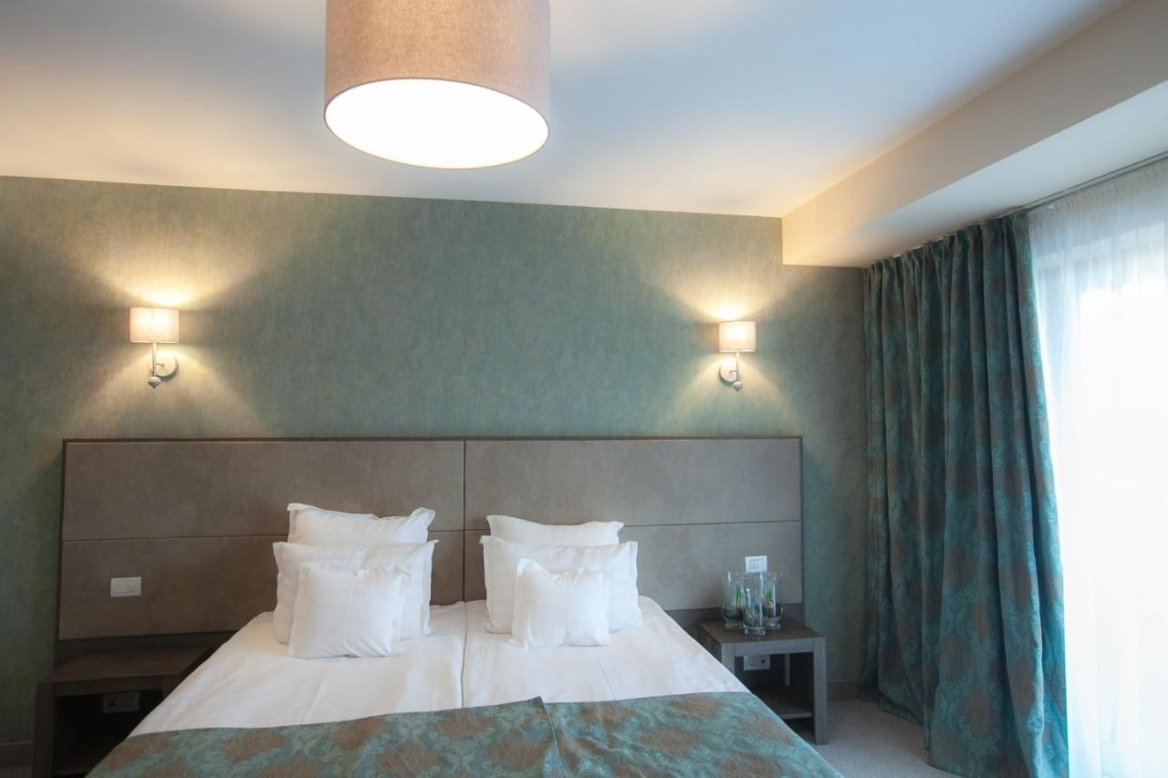 Отель Victoria Bulevard Hotel Брашов