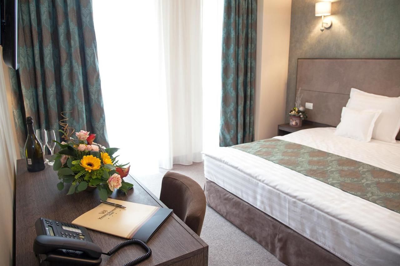 Отель Victoria Bulevard Hotel Брашов