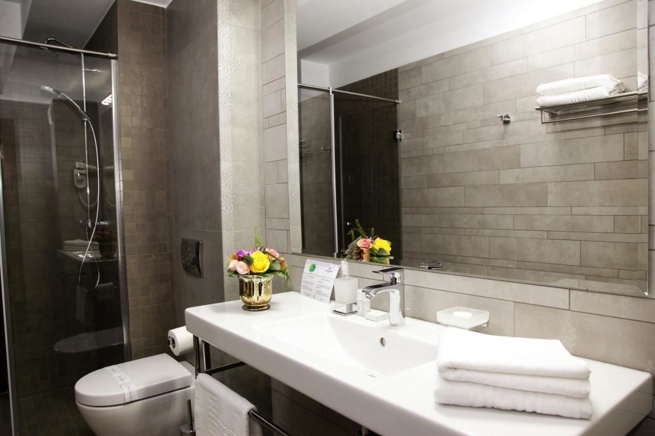 Отель Victoria Bulevard Hotel Брашов