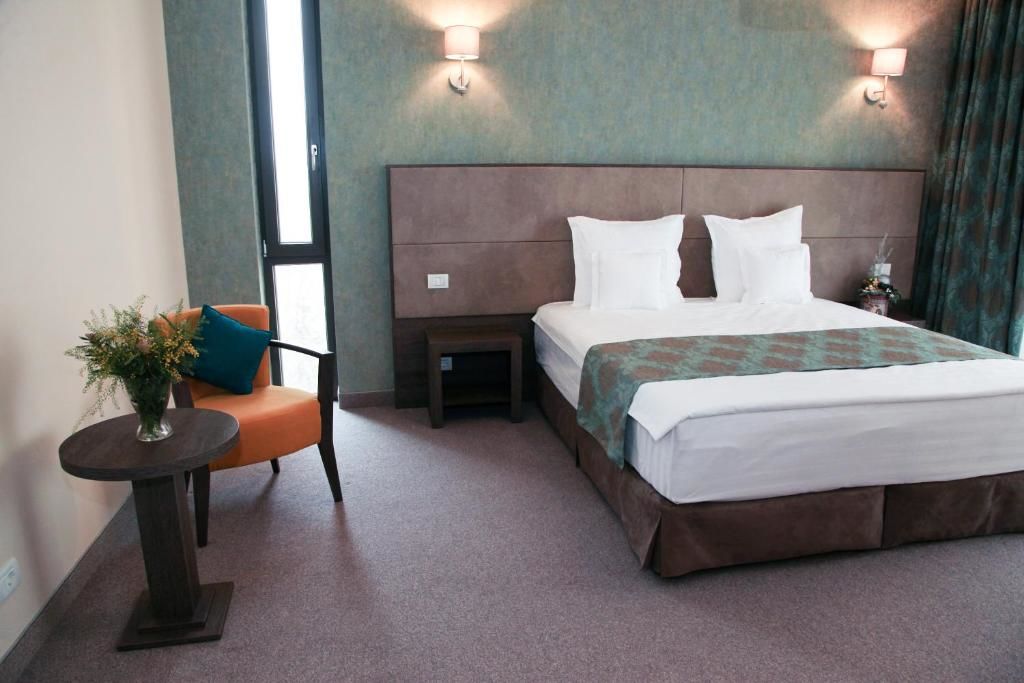 Отель Victoria Bulevard Hotel Брашов