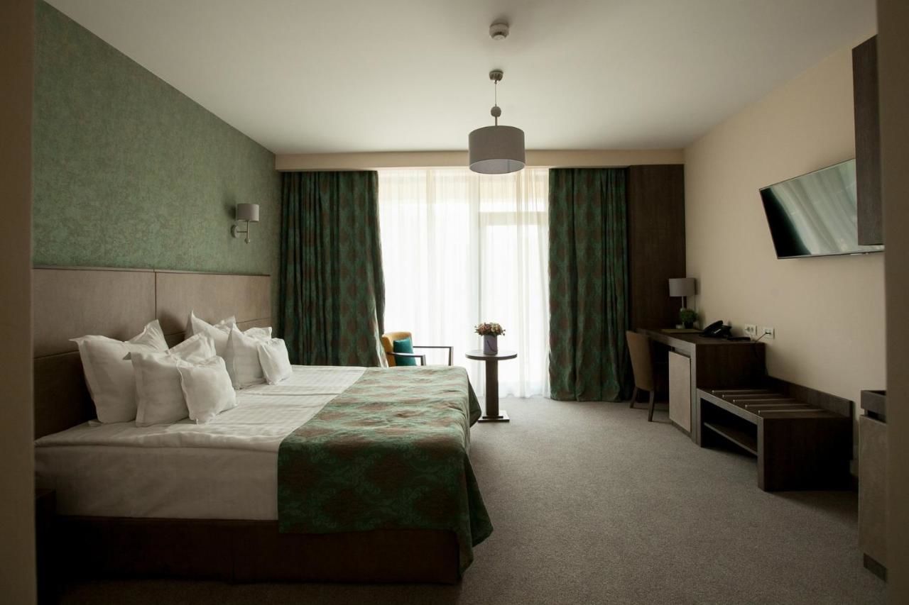 Отель Victoria Bulevard Hotel Брашов