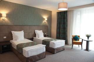 Отель Victoria Bulevard Hotel Брашов Улучшенный двухместный номер с 1 кроватью-11